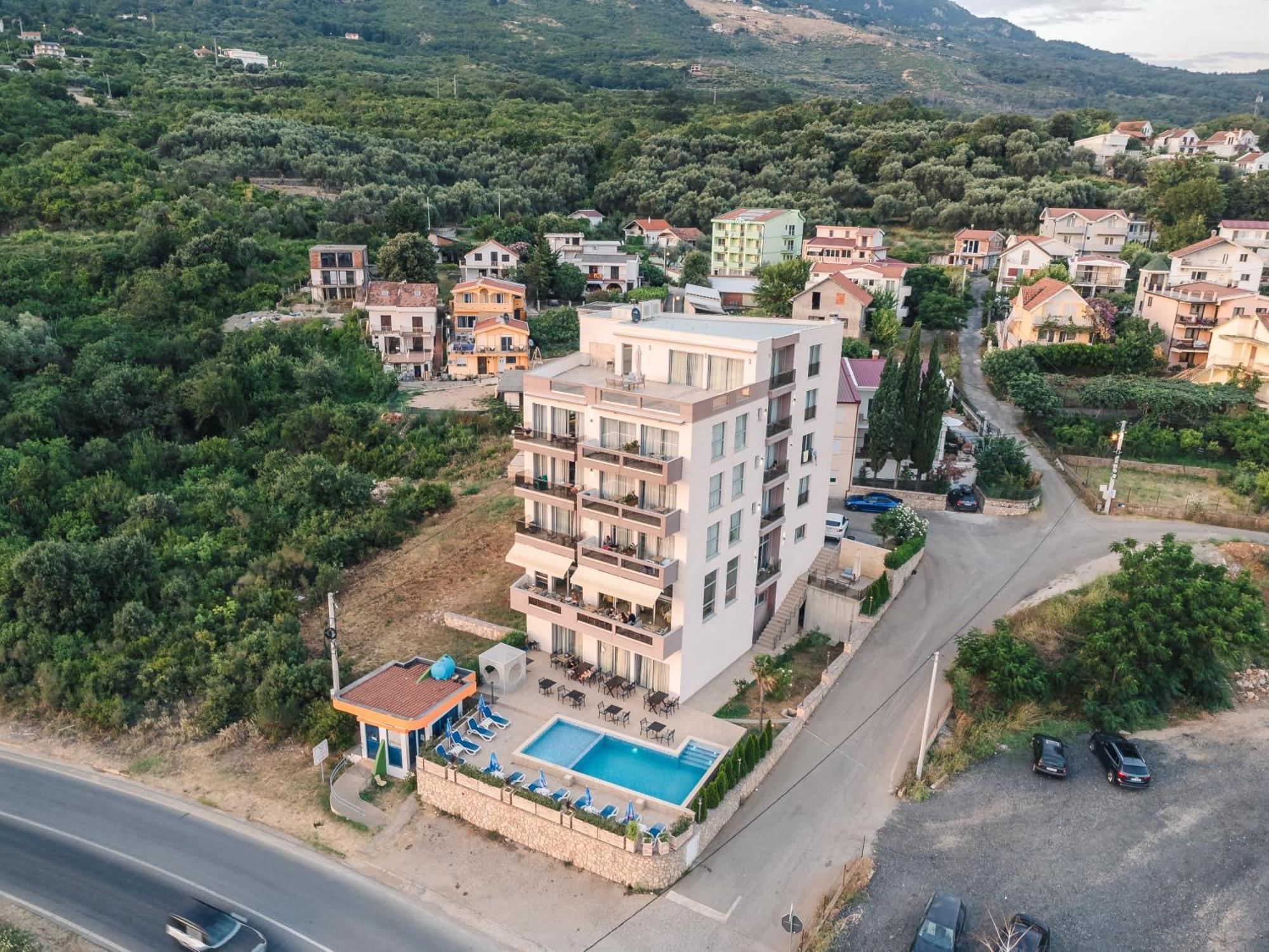 Lux Hotel M 도브라 보다 외부 사진